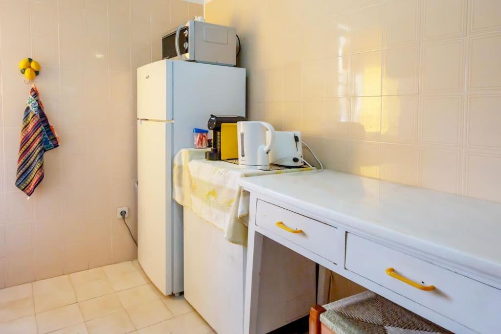 Cozy Apartment Near The Beach Portimao Luaran gambar
