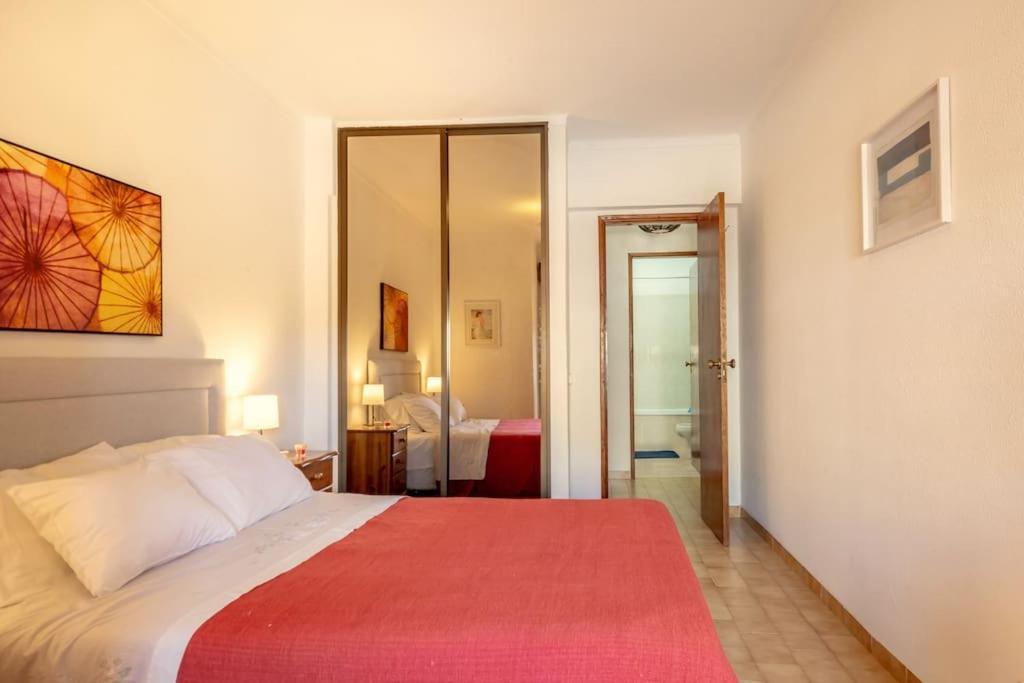 Cozy Apartment Near The Beach Portimao Luaran gambar